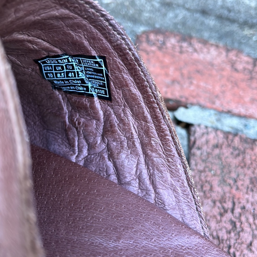 UGG Vivica Clogs - Picture 9 of 12